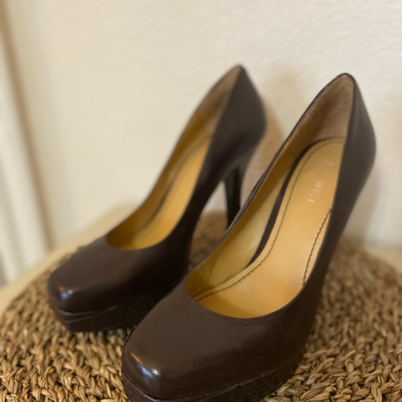 NINE WEST Platform Brown Heel EUC HEEL APPROXIMATELY 4 in - Picture 3 of 7